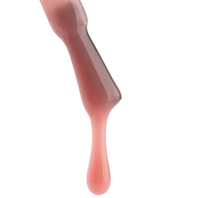 Smalti curativi, i tuoi nuovi alleati per unghie forti e brillanti 1 shutterstock 2424673605