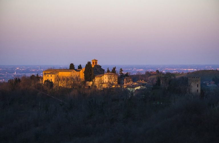 Spring Escape sui Colli Bolognesi e in Maremma: borghi, sapori e acque termali 5 Abbazia di Monteveglio