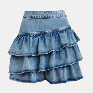 Blue Revolution: il jeans diventa manifesto di stile 15 gonna ESSENTIEL ANTWERP