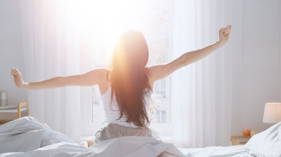 Luce e calma: il rituale in due mosse che riscrive il tuo umore 1 shutterstock 1451195096