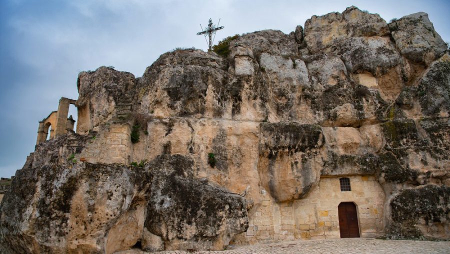 Dalla roccia al cielo: viaggio in Basilicata tra Matera e borghi verticali 6 shutterstock 2752745715