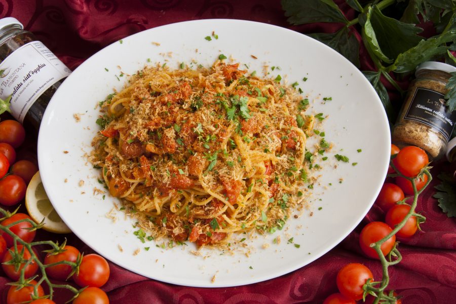La Sicilia più bella? Ti aspetta nel Trapanese: il road trip che ti farà innamorare 11 Spaghetti cu ritunnu